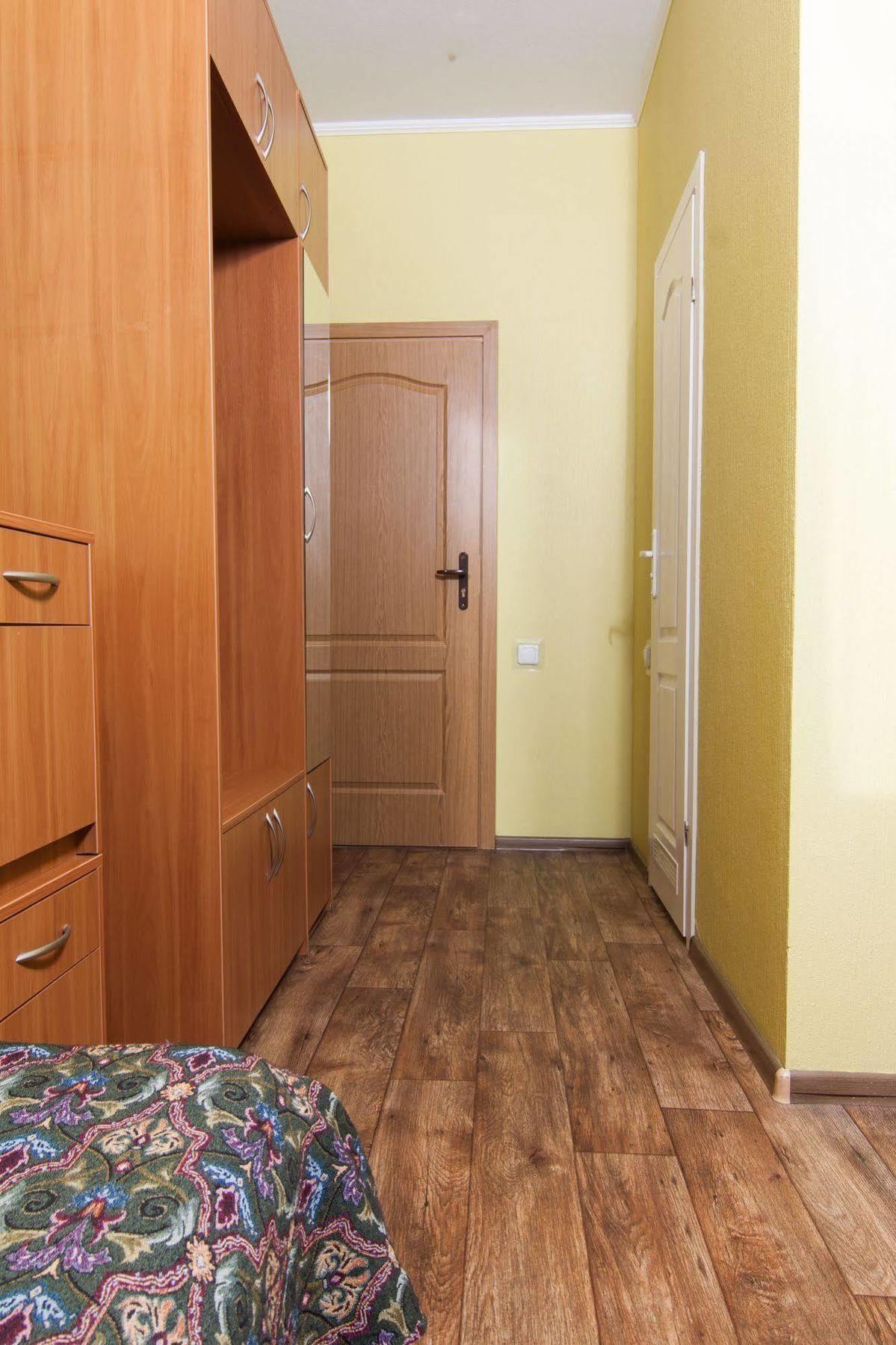 Mini-Hotel On Geroiv Energetykiv Street 18 Киев Екстериор снимка